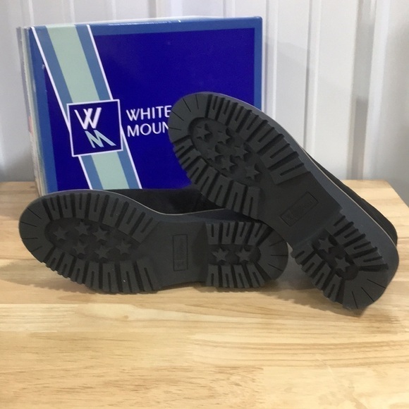 New WB Woman’s White Mountain Wide Width Boots - Picture 4 of 4